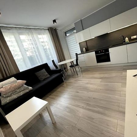 New Apartment - Near Sky Tower - 4 People - New Building - Lift Wrocław Eksteriør billede